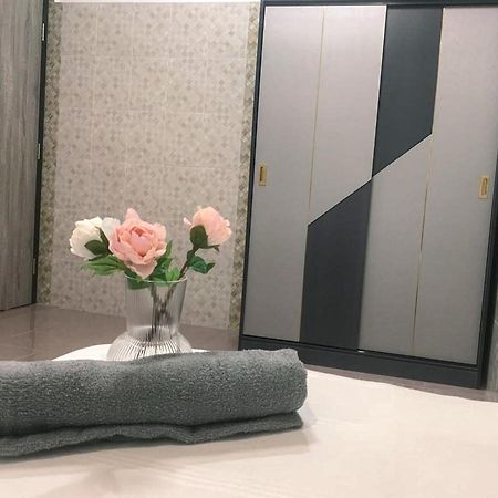 Queen Room Bukit Mertajam Alma Impian Exterior photo